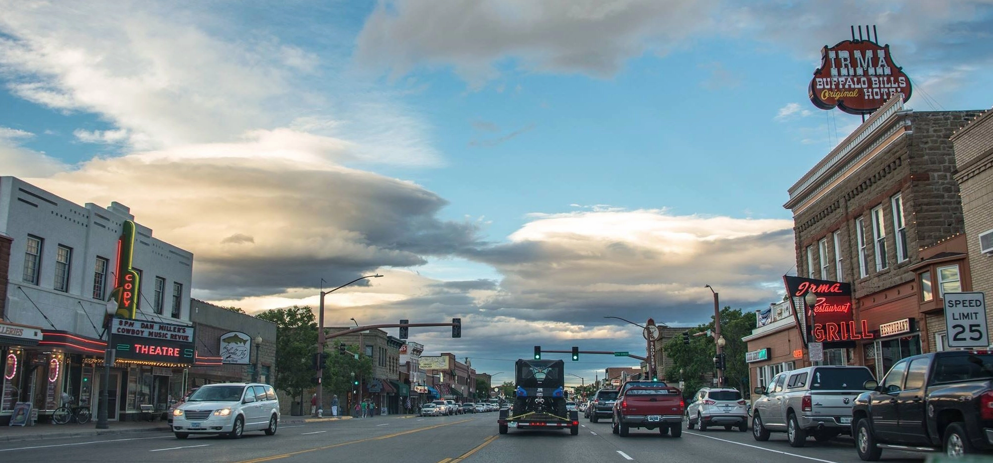 Cảnh quan phố chính tại Cody, Wyoming