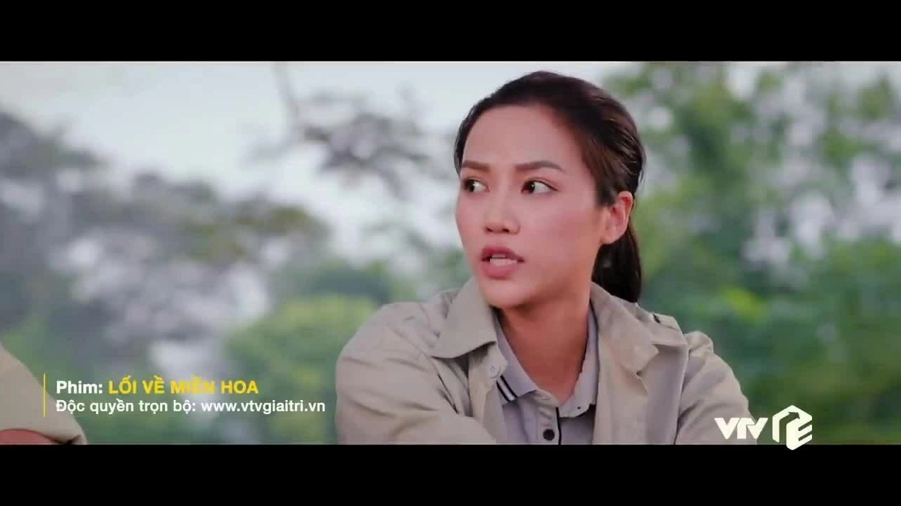 Diễn viên Anh Đào trong phim Lối về miền hoa