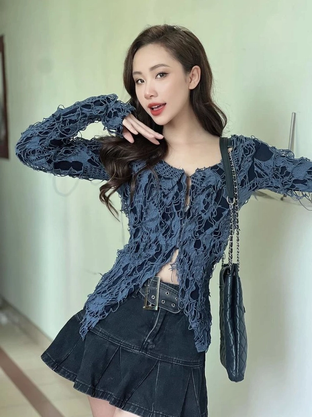 Diễn viên Mai Huê trong một cảnh quay phim