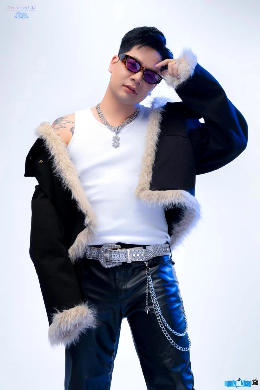 DJ KenBjn chính là hiện thân cho những người nghệ sĩ lao động chân chính bằng đam mê của mình