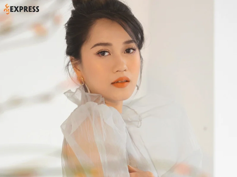 Hình ảnh đáng yêu của Lâm Vỹ Dạ.