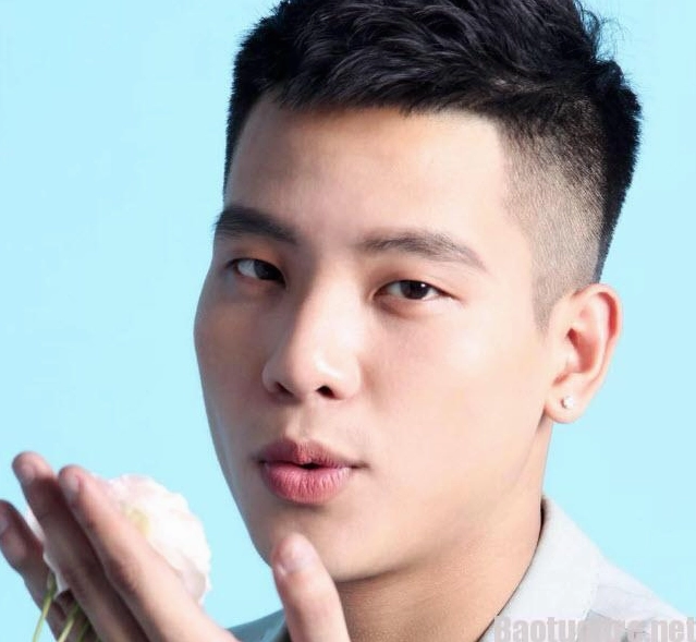 Hình ảnh Mai Quỳnh Anh trẻ trung