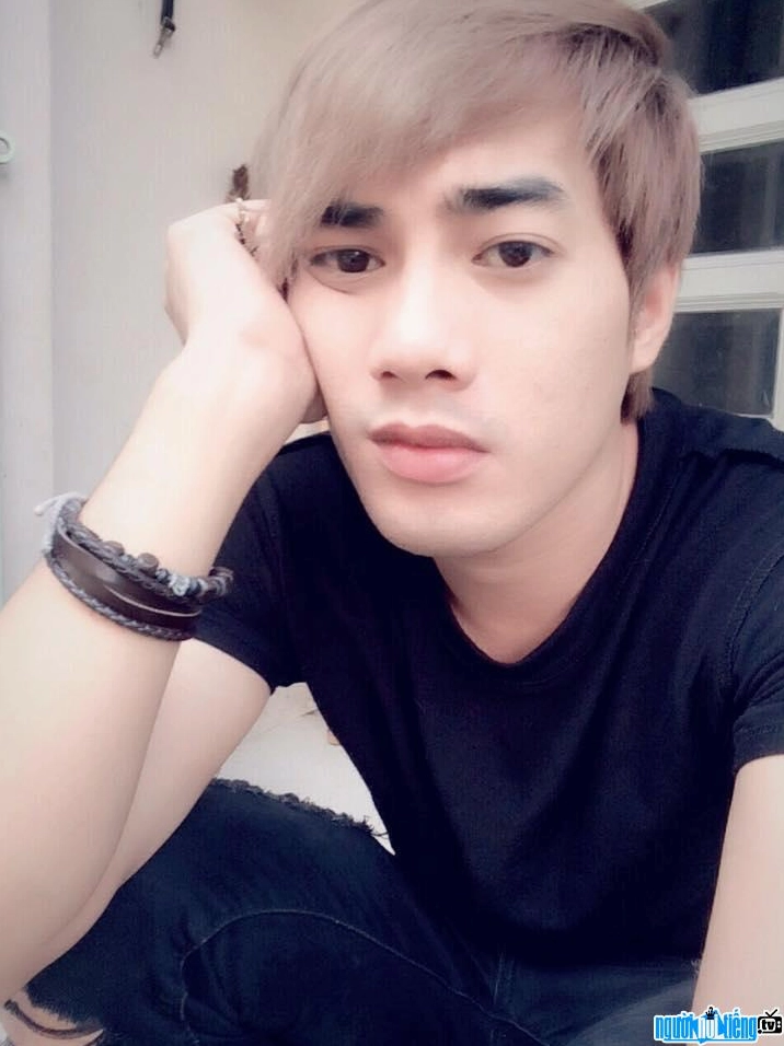 Hình ảnh mới nhất của ca sĩ Lê Chí Trung