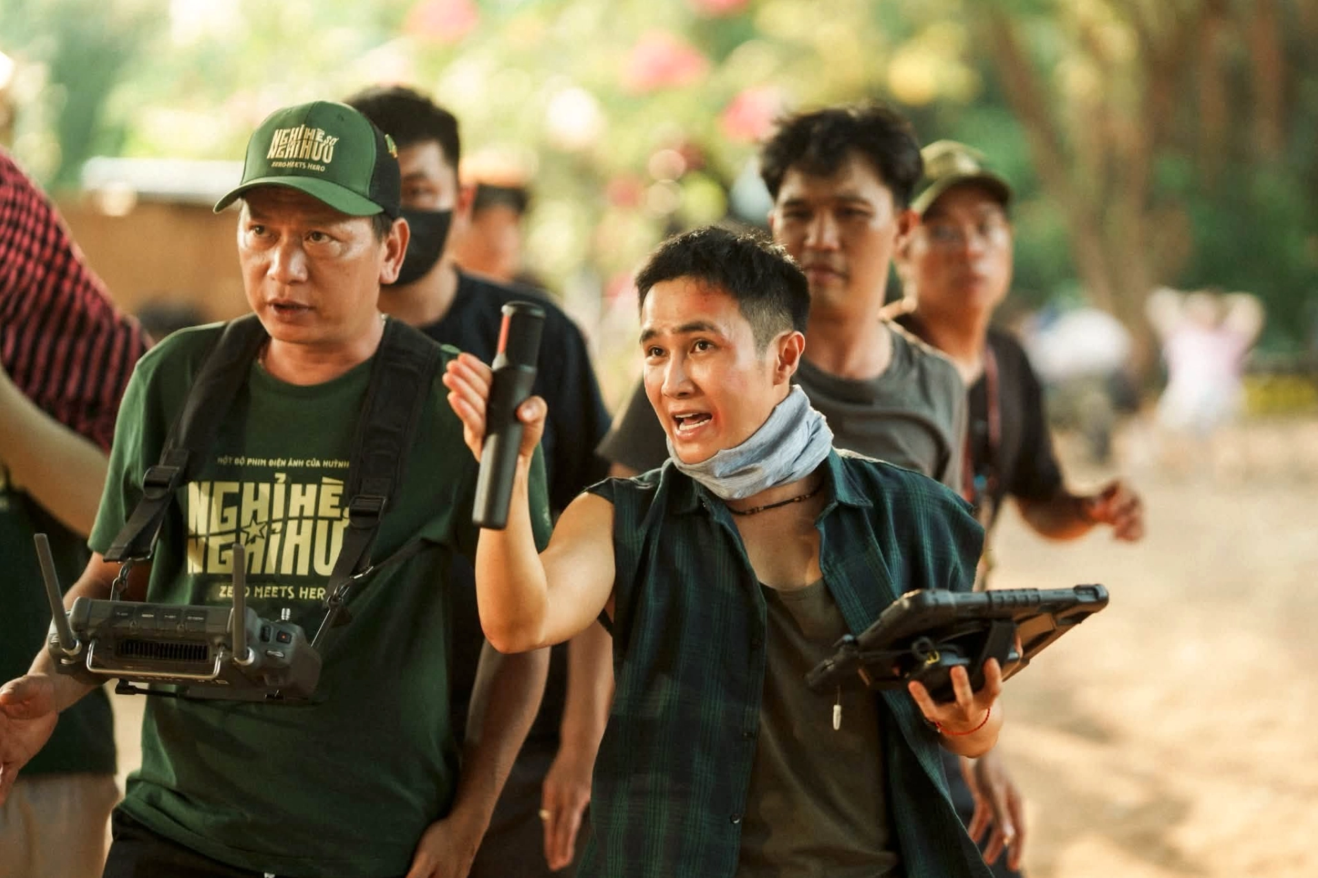 Huỳnh Lập trong một cảnh quay phim.