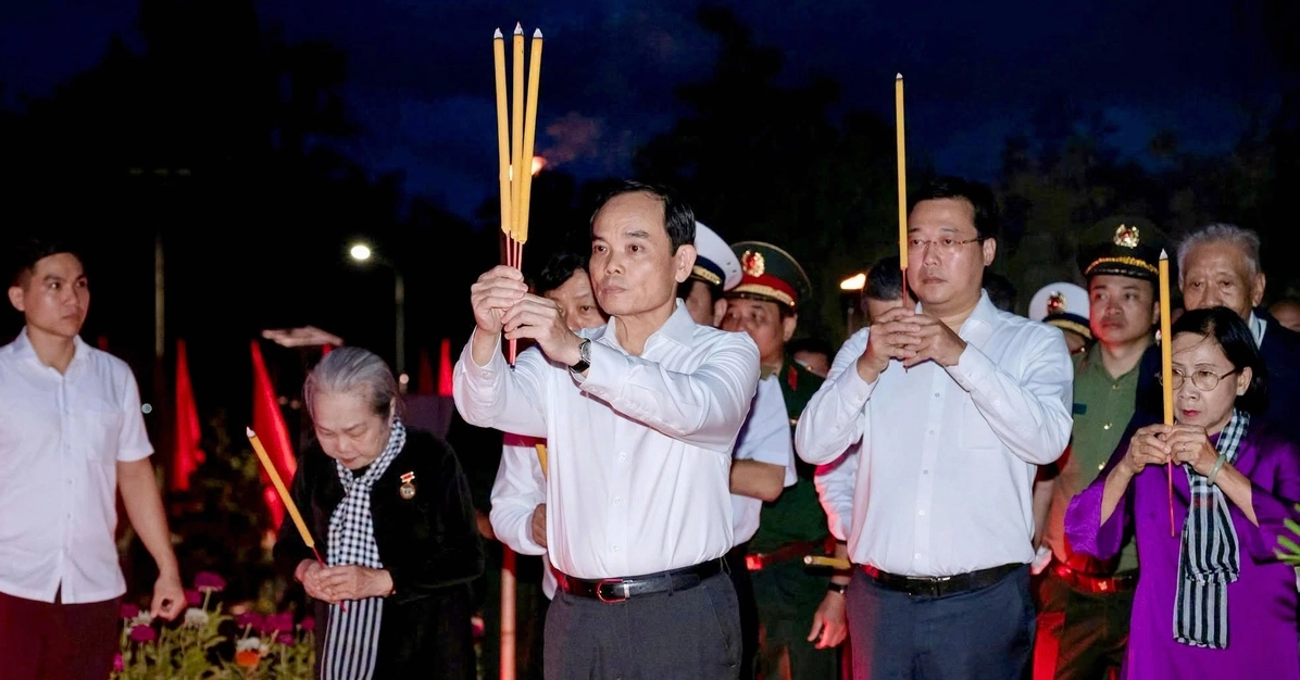 Kết nạp đảng viên tình nguyện