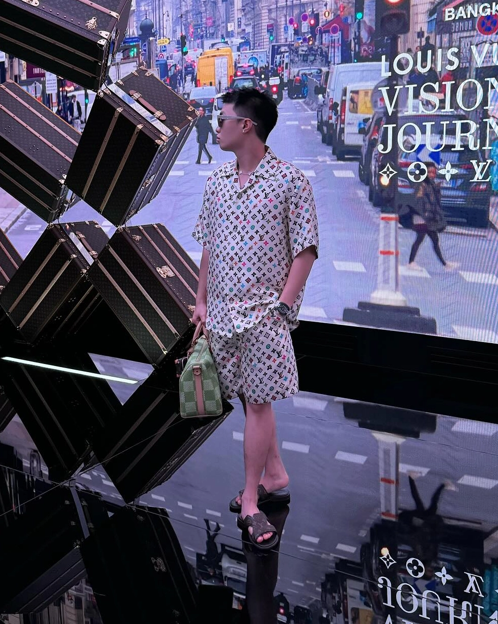 Logo Louis Vuitton và hình ảnh liên quan