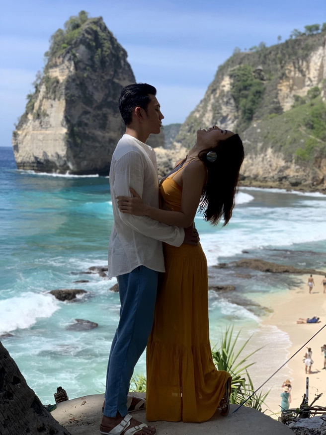 Lý Bình và Phương Trinh Jolie cùng nhau phát triển sự nghiệp.