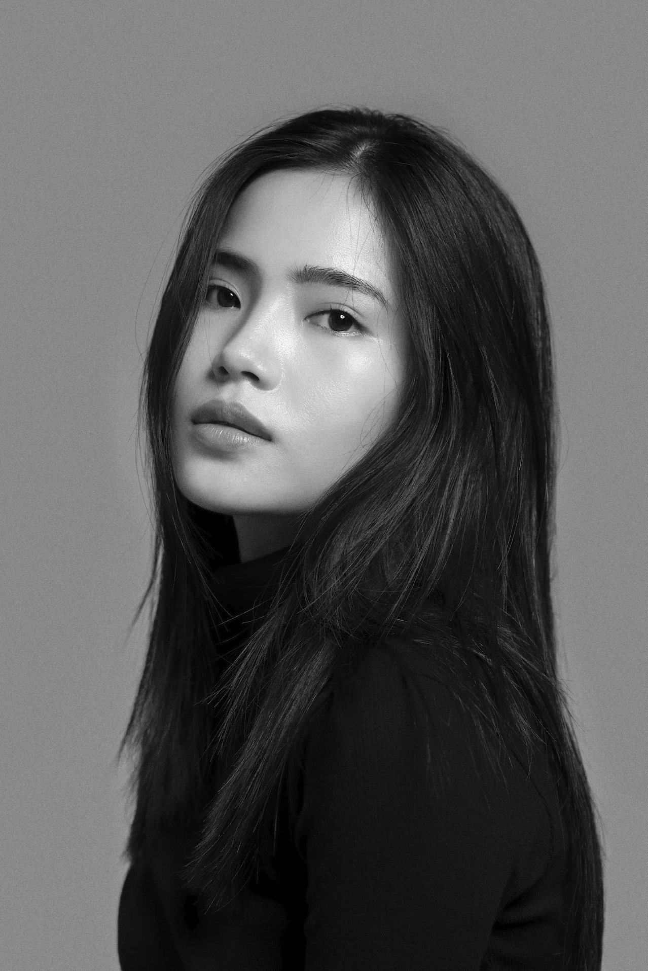 Lý Hồng Ân với biểu cảm cuốn hút