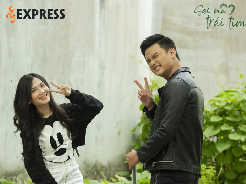 Mai Xuân Thứ và đồng nghiệp