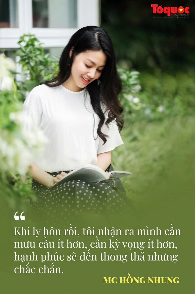 MC Hồng Nhung trong trang phục ấn tượng.
