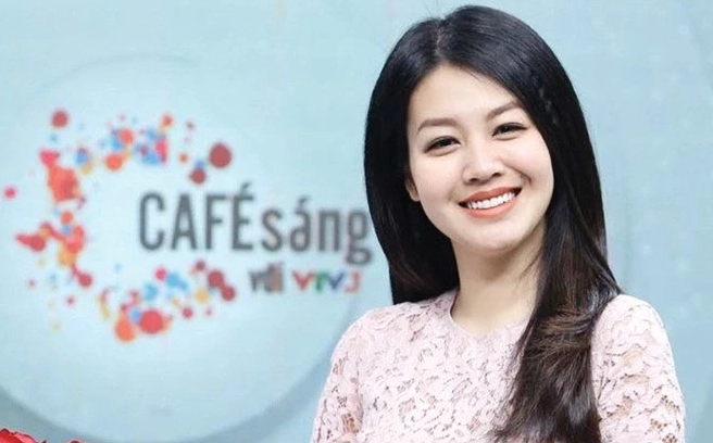 MC Hồng Nhung: VTV là duyên nghiệp, nhan sắc ấn tượng lọt vào mắt xanh sếp lớn - Hình 2