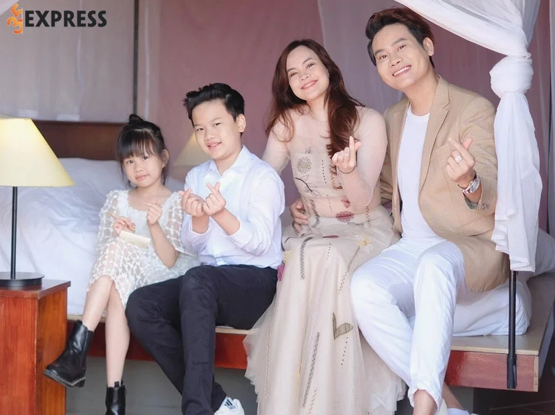 MC Hồng Phúc và diễn viên Quỳnh Phương hạnh phúc bên nhau