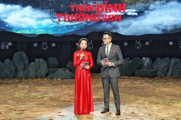 MC Mỹ Lan: Cuộc sống hôn nhân viên mãn
