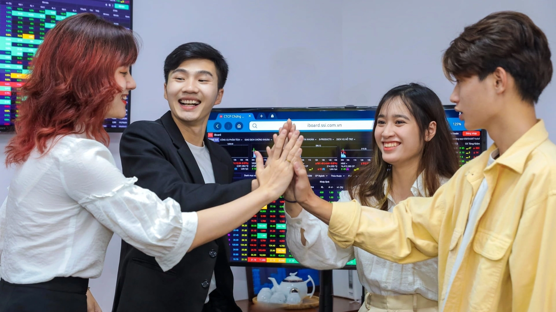 Minh họa thị trường chứng khoán với hy vọng về sự phát triển.