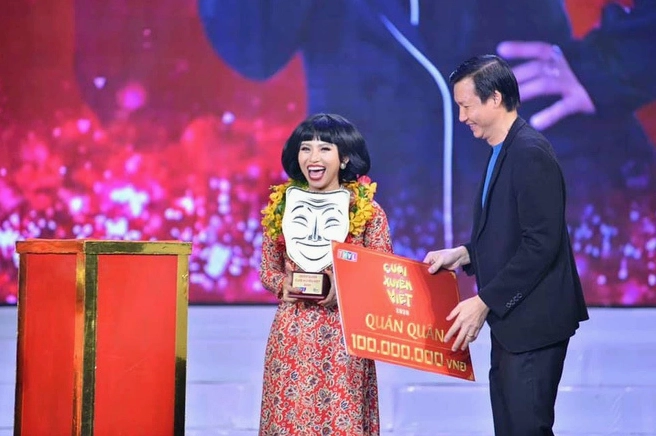 Ngọc Phước trong một tiểu phẩm hài}