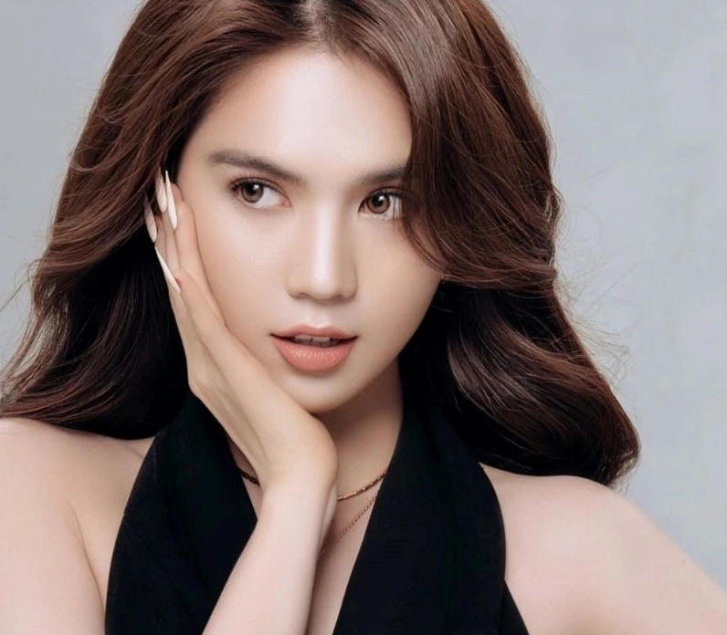 Ngọc Trinh với chiều cao ấn tượng