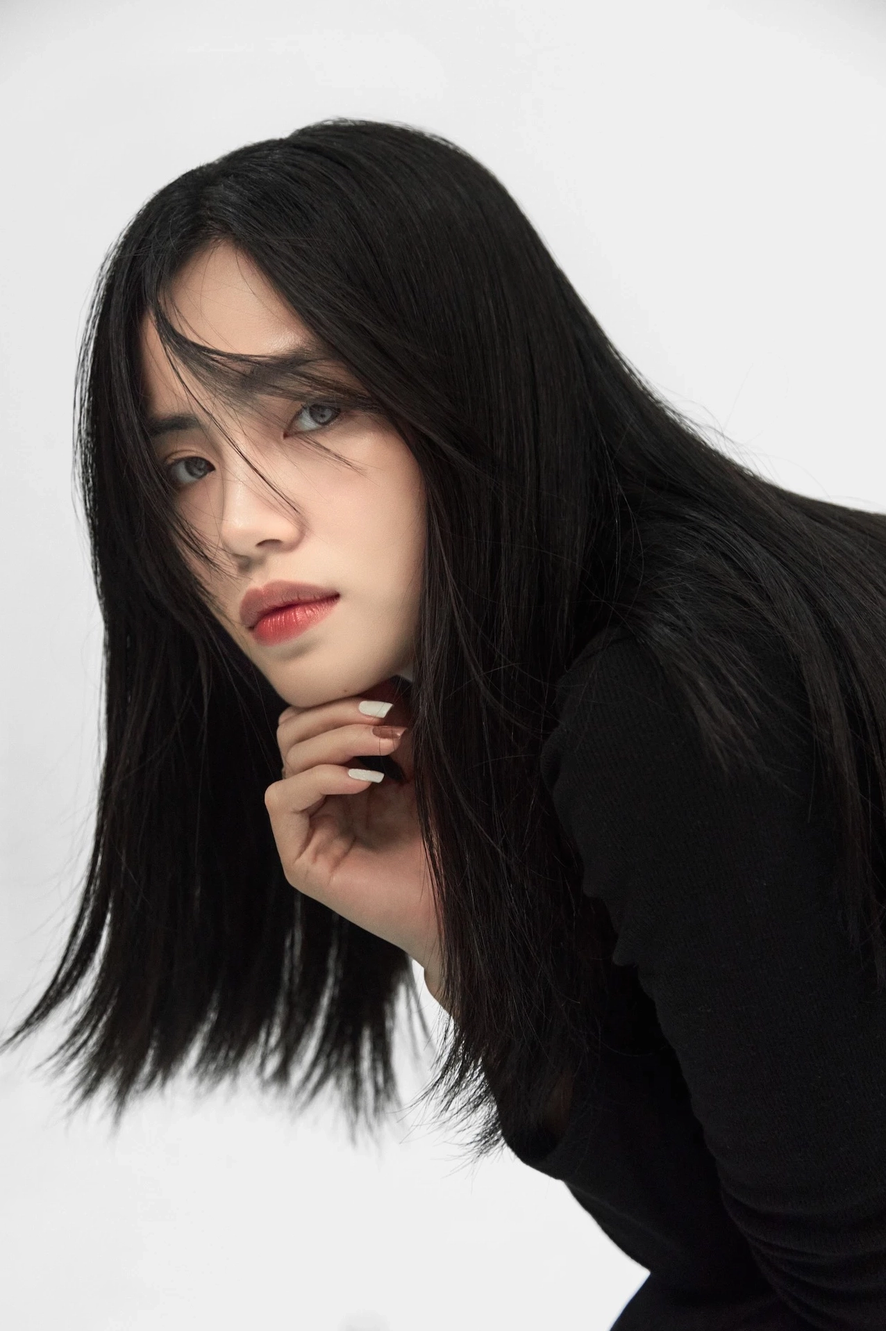 Nhan sắc Lý Hồng Ân qua ống kính
