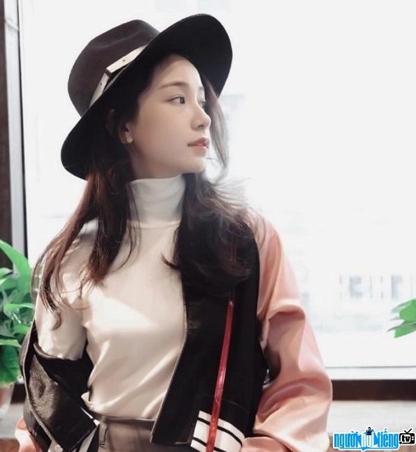 Nhan sắc ngọt ngào của Khương Tử Tân.