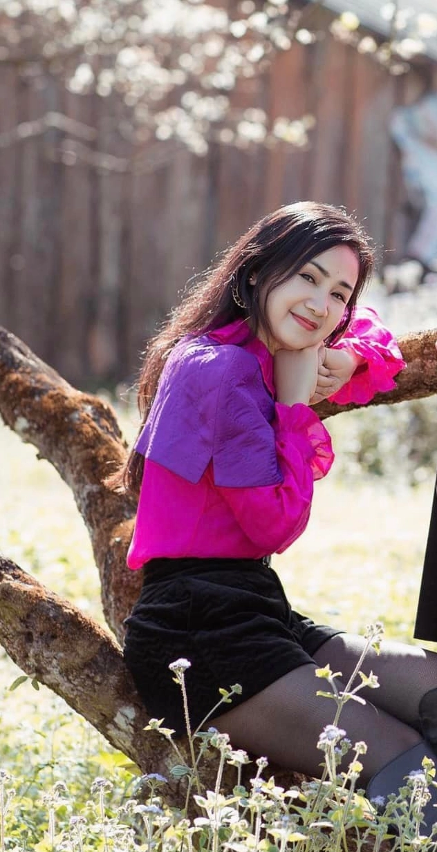 NSND Thu Hà trẻ trung