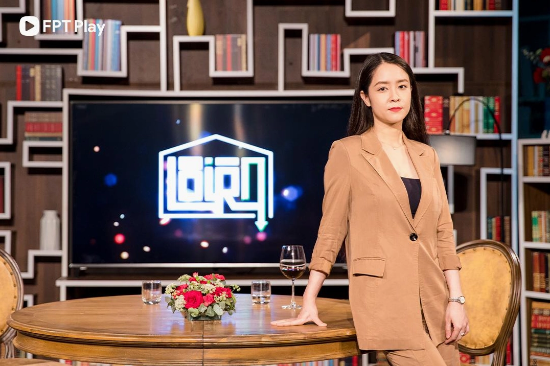 Nụ cười tươi tắn của diễn viên Thùy Dương.