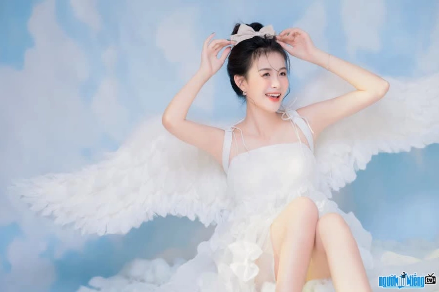 Photo model Trang Emma xinh đẹp như công chúa