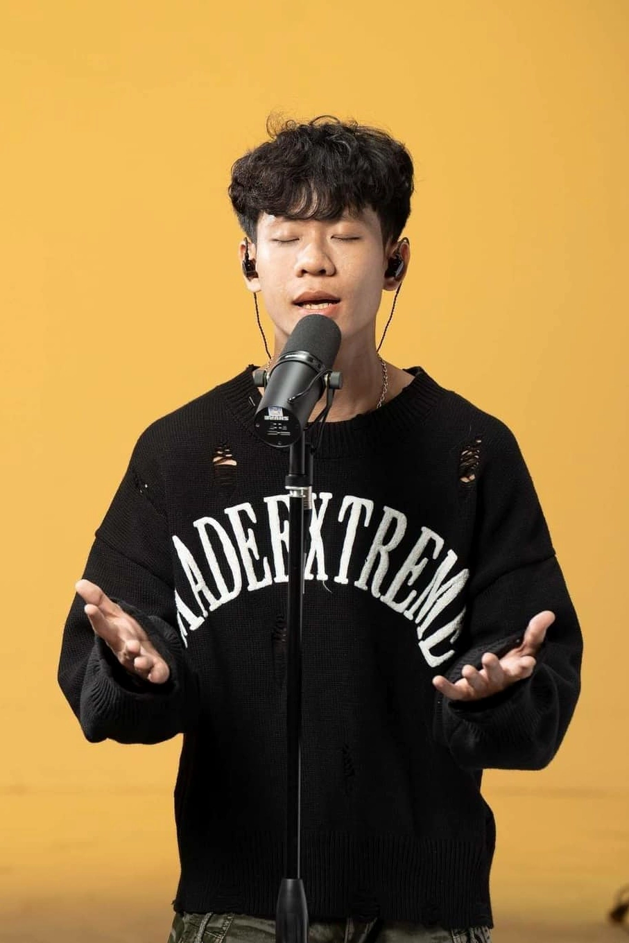 Rapper Ronboogz nhận được nhiều kỳ vọng trong âm nhạc.