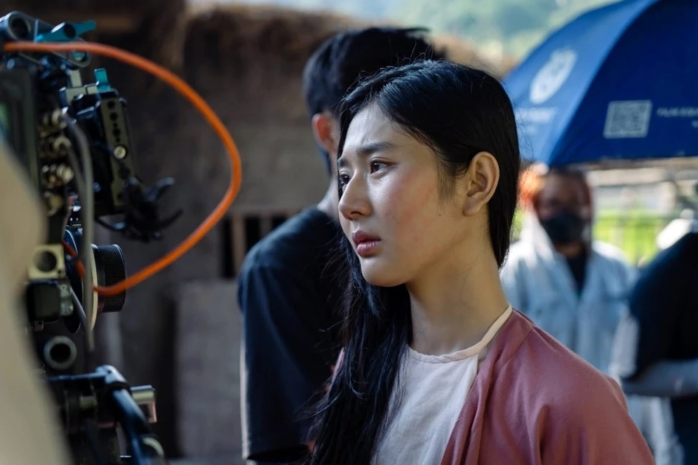 Syni Trang: Nữ chính phim Đèn âm hồn, nhan sắc bất bại, hệt như copy cả showbiz - Hình 6