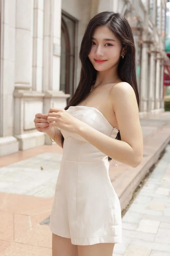 Syni Trang: Nữ chính phim Đèn âm hồn, nhan sắc bất bại, hệt như copy cả showbiz - Hình 5