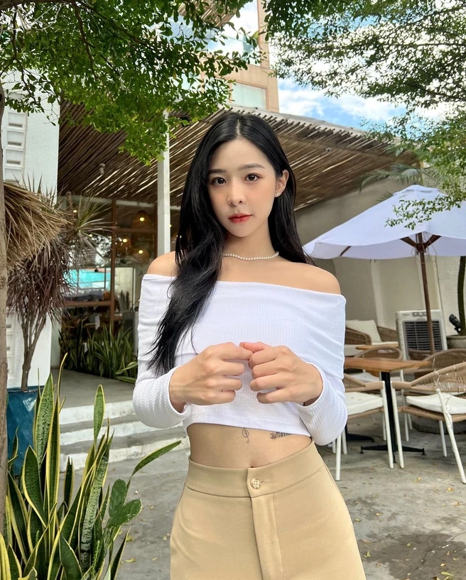 Tammy Phạm trong một bộ ảnh nghệ thuật đầy cuốn hút