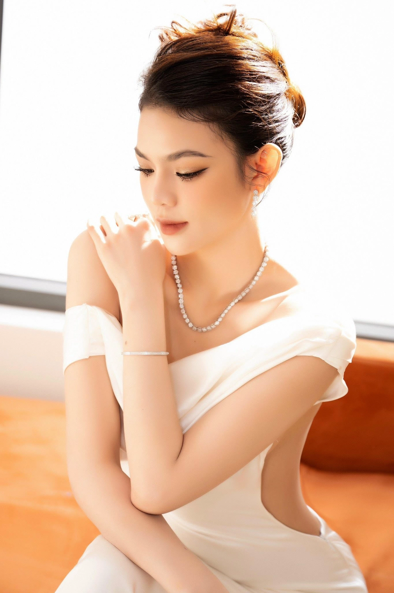 Thái Trà My thu hút mọi ánh nhìn.
