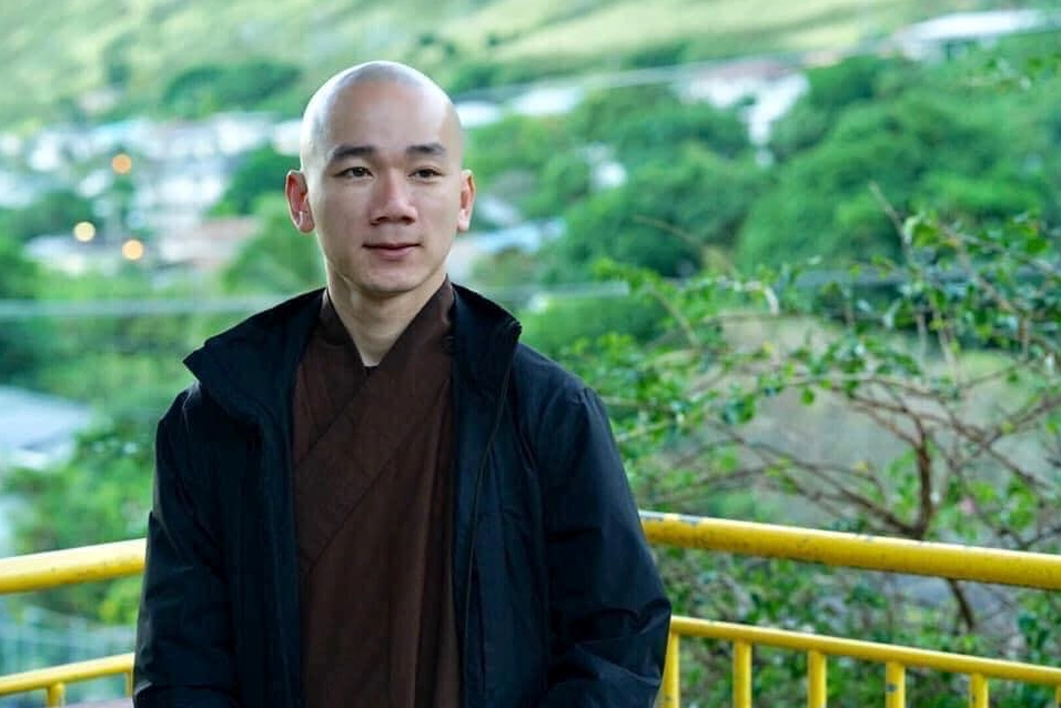 Thầy Thích Tâm Nguyên trong buổi thuyết giảng