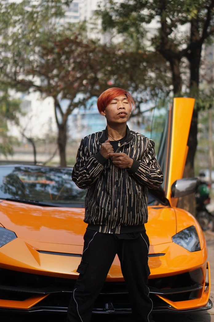 Thông Soái Ca từng khoe thành quả tậu xế hộp gần 2 tỷ nhân dịp 1 tháng gia nhập TikTok
