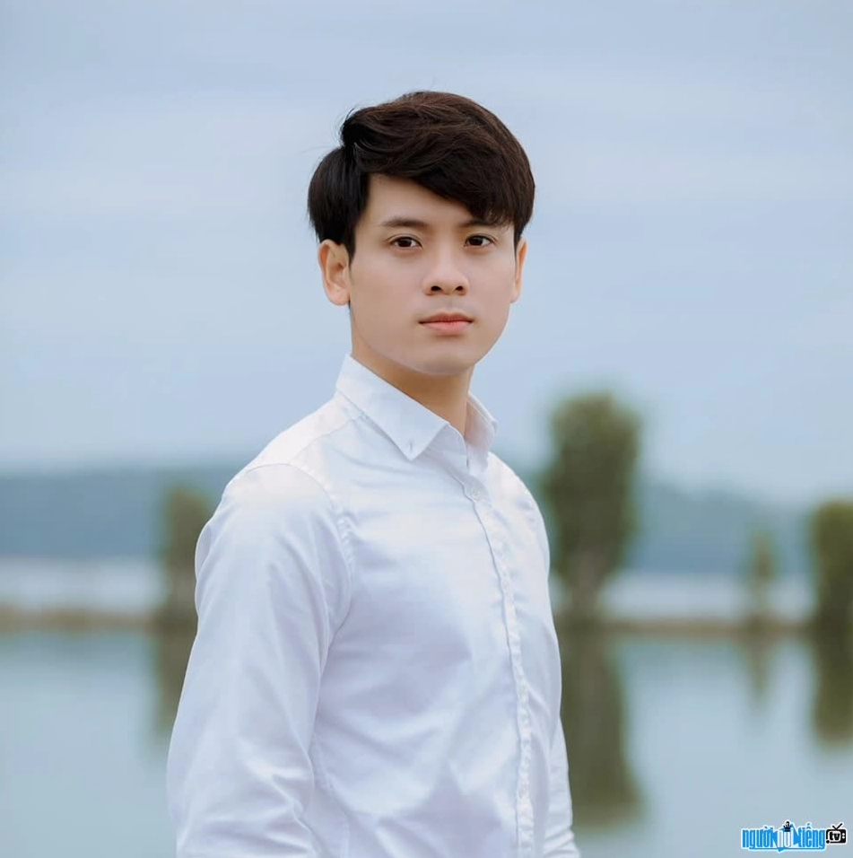 Trần Doãn Hoàng - Chân dung nghệ sĩ tài năng