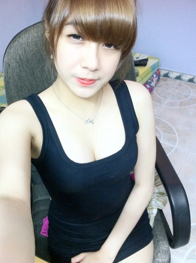 Trân Mèo khoe vẻ đẹp quyến rũ ở tuổi trưởng thành.