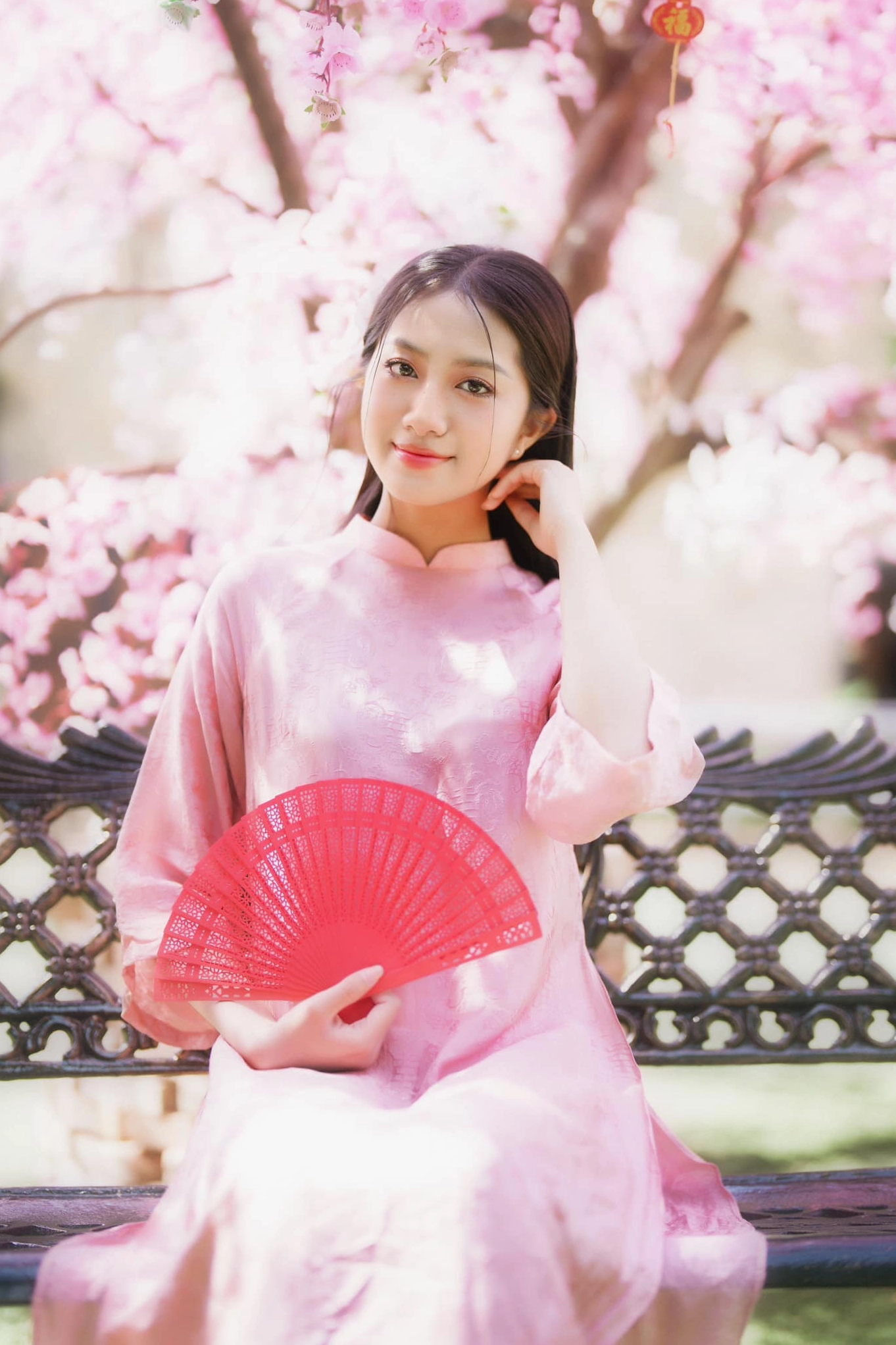 Vẻ đẹp đời thường của Hoa hậu Hà Trúc Linh