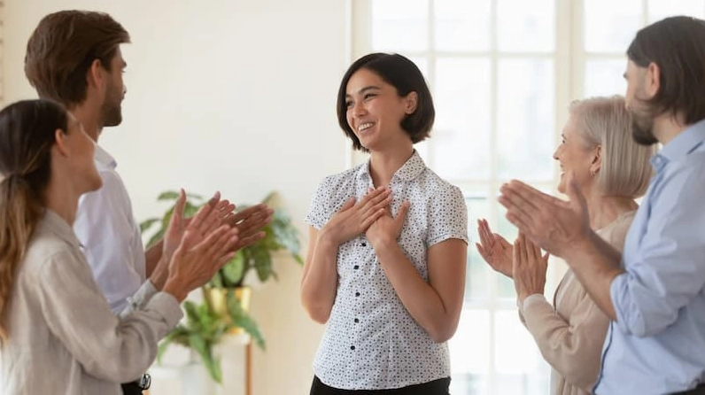 Việc hiểu rõ mẫn nhi là gì trong từng trường hợp sẽ giúp bạn theo kịp xu hướng và giao tiếp hiệu quả