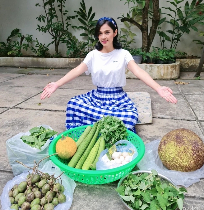 Việt Trinh với nụ cười rạng rỡ
