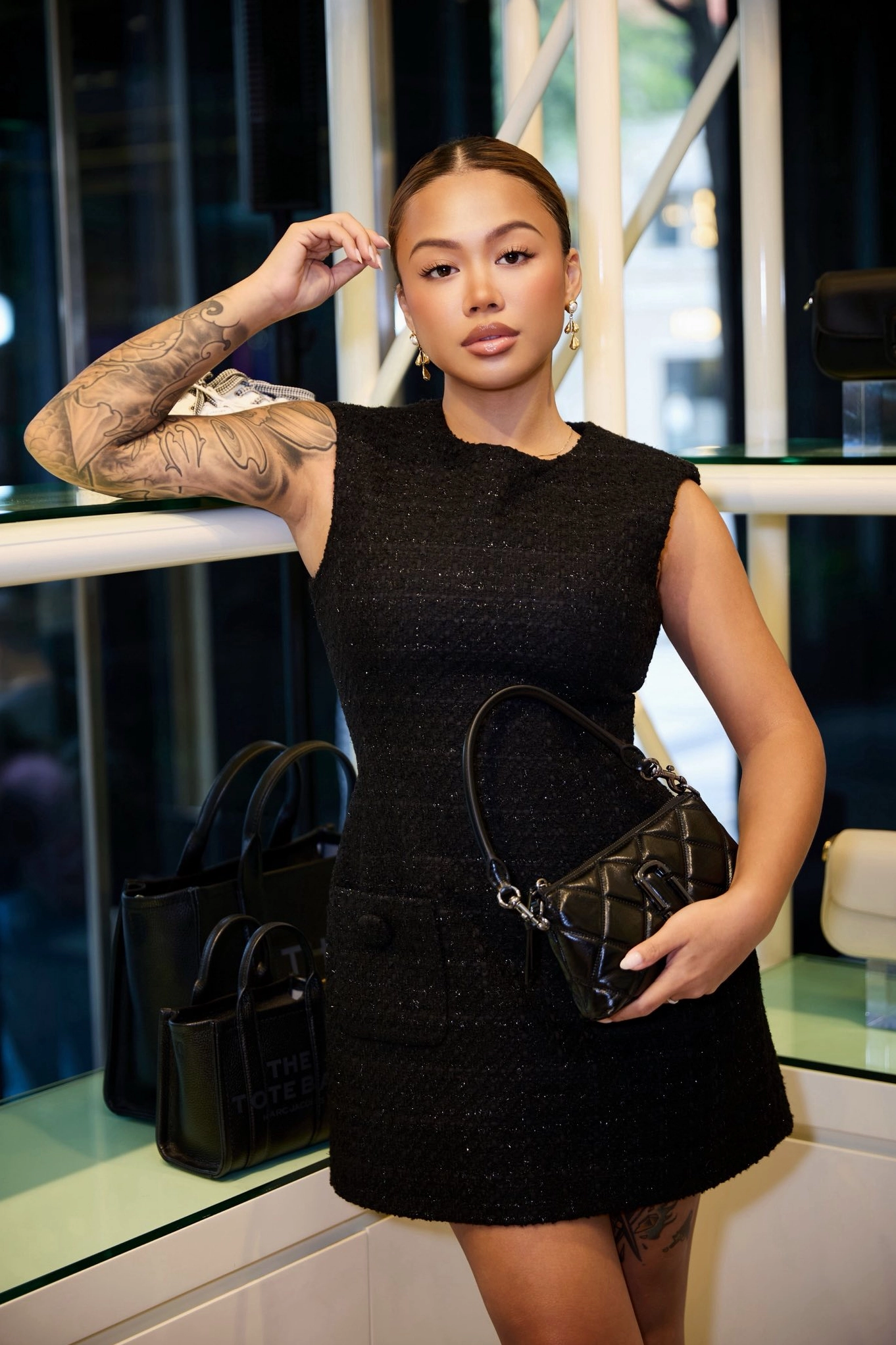ABG Tina trong một bức ảnh đời thường
