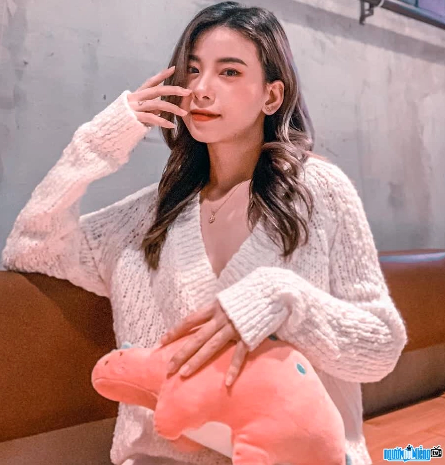 Ảnh chân dung nổi bật của Yến Song Hải Nguyễn