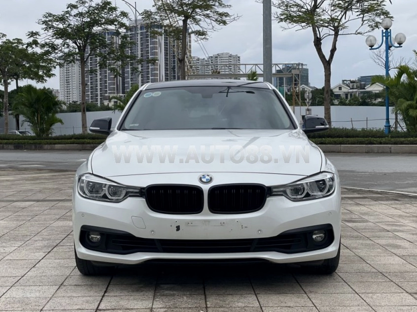 BMW 320i 2018 tại Auto88