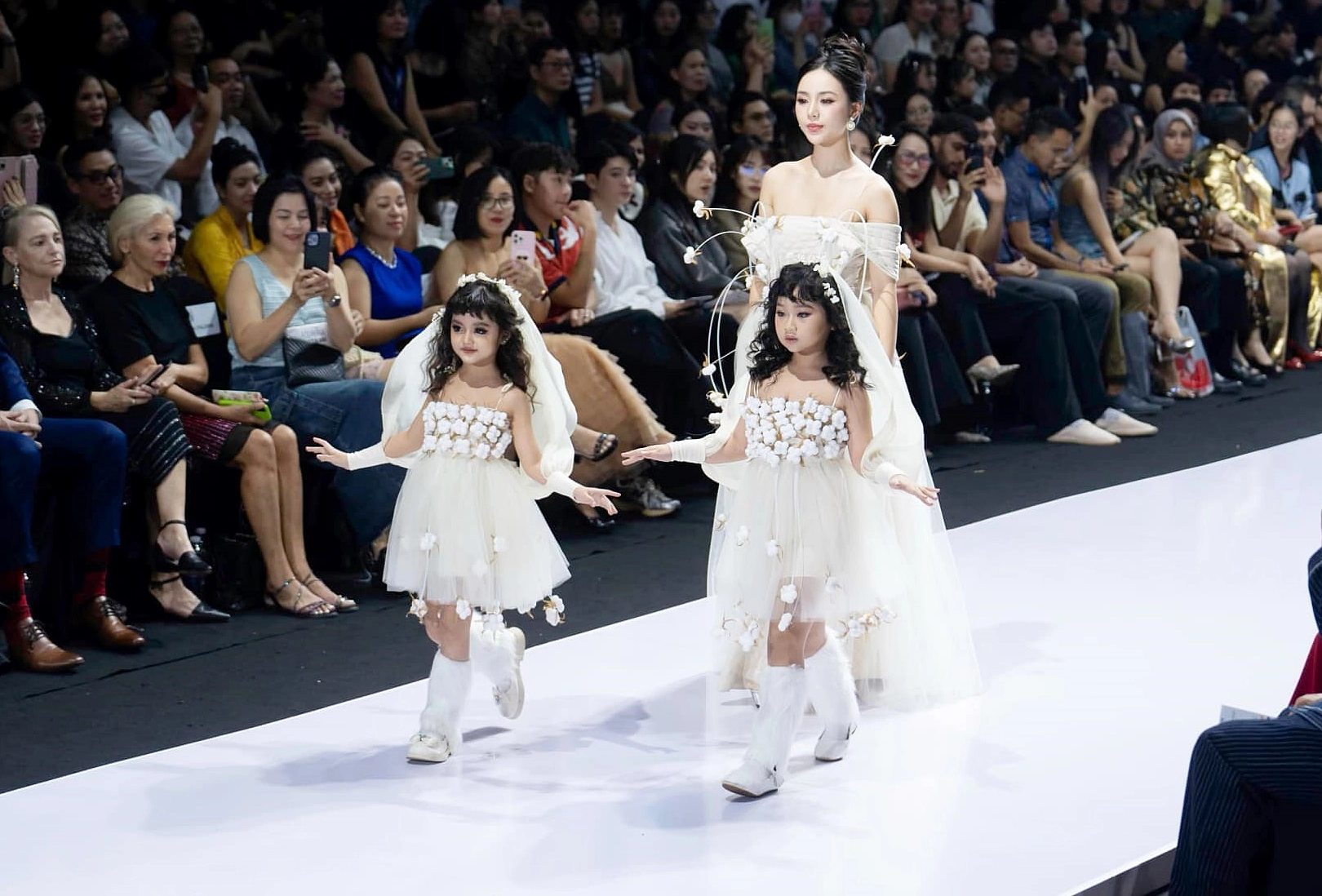 Cherry An Nhiên và thần thái chuyên nghiệp