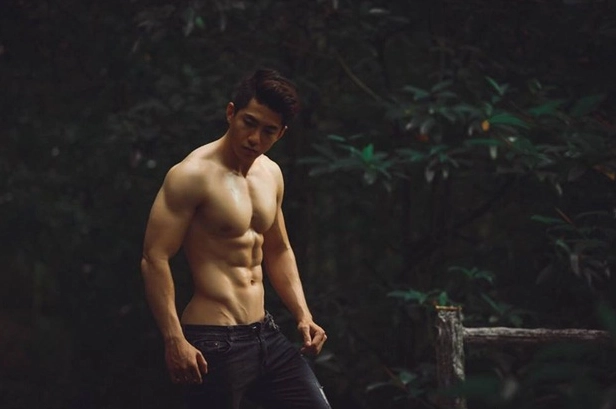 Đặng Quốc Đạt - Chàng người mẫu có body 6 múi