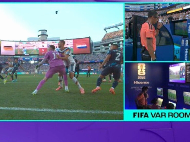 ĐT Đức thua tức tưởi ở World Cup, bị VAR