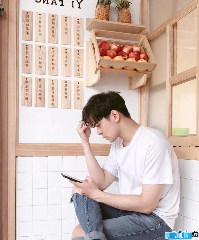 Góc nghiêng hoàn hảo của hot boy Nguyễn Bá Vinh