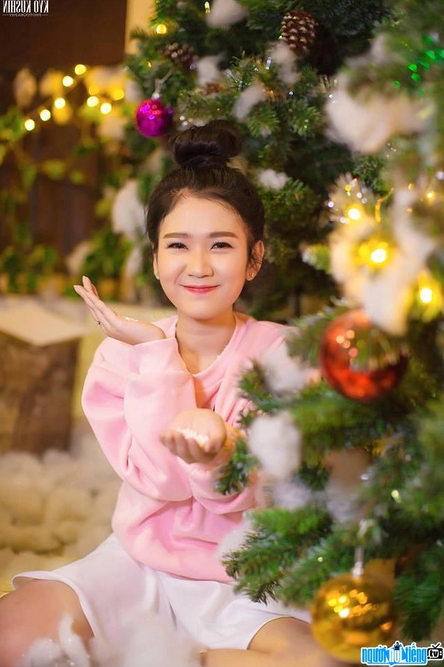 Hình ảnh đáng yêu của Vân Anh Faptv