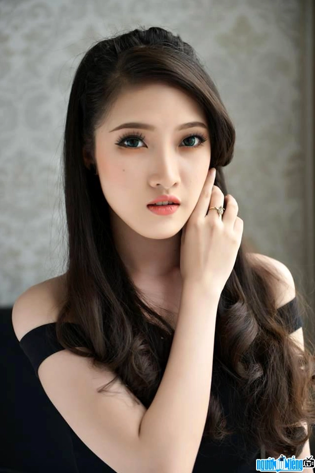 Hot girl Đồng Thảo My là một thành viên của kênh hài Giền Mì Gõ