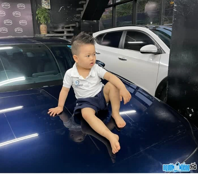 Minh Khôi thể hiện niềm đam mê và sự năng động