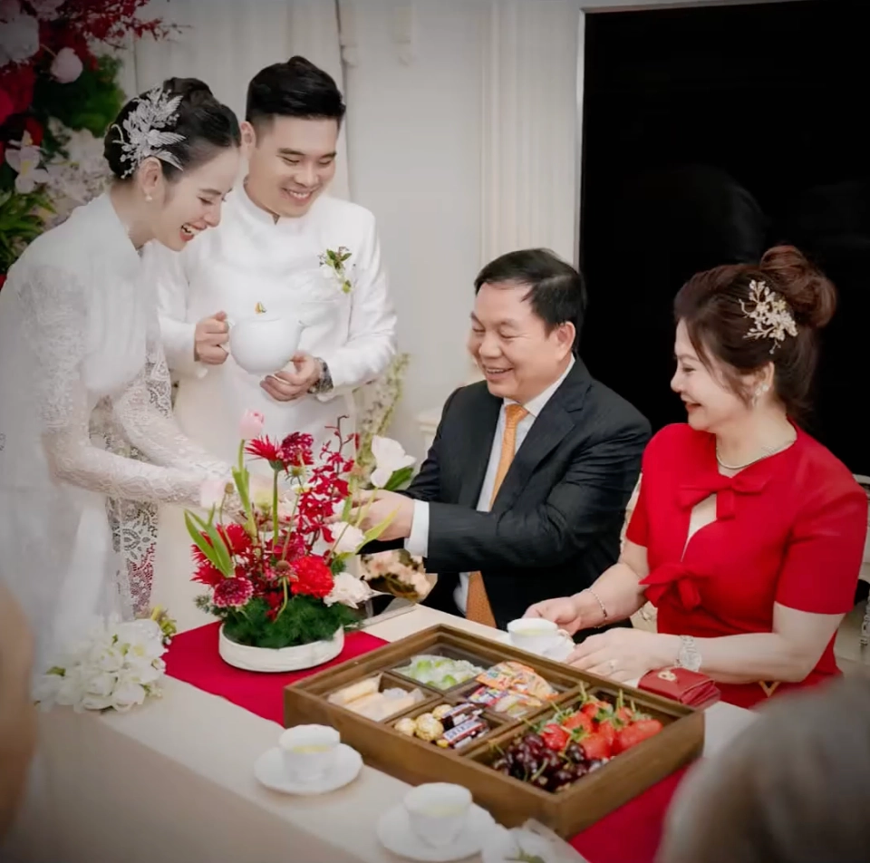 Nguyễn Hương Liên - biểu tượng nhan sắc thế hệ mới.