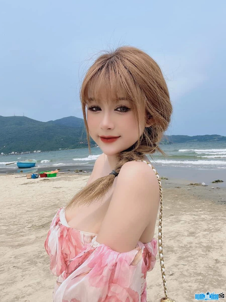 Quỳnh Nga Hạ Long - Nữ dancer xinh đẹp gây sốt mạng xã hội
