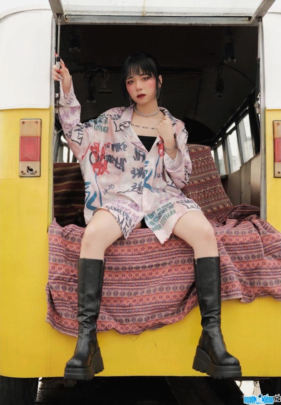 Rapper Trần Huyền Diệp - cô nàng 10X cá tính